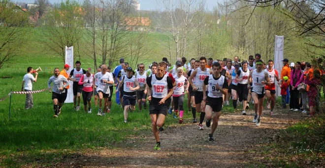 Tokratni Molniški tek bo označilo&nbsp;tekanje v dolini pod Urhom, po travnikih, gozdnih poteh in makadamski poti ter nekaj malega po&nbsp;asfaltu.&nbsp;FOTO: ŠD Zadvor&nbsp;
