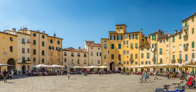 S posebnim utripom mesto zaživi ob godu mestne zavetnice svete Cite, ki jo Dante omenja v svoji Božanski komediji. FOTO: Shutterstock
