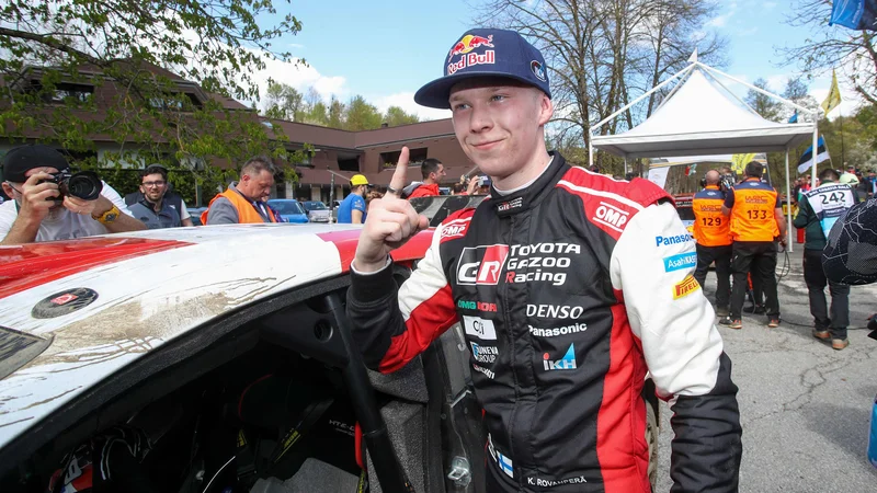 Kalle Rovanperä se je minuli konec tedna dokazoval tudi v driftanju. FOTO: Damir Senčar/AFP