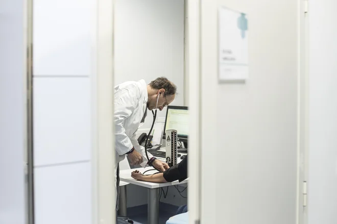 O praktični izvedbi družinske medicine žal ne odloča medicinska stroka. FOTO: Voranc Vogel/Delo
