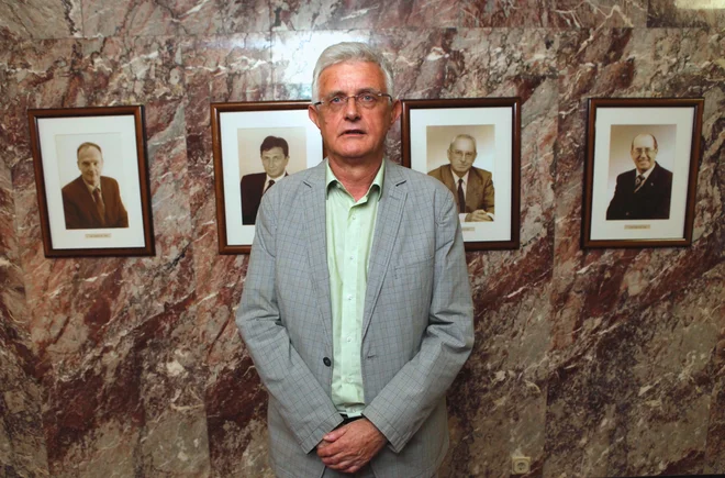 Pavel Gantar: V Gibanju Svoboda se morajo stari poslanci angažirati v državnem zboru, ker novi poslanci nimajo izkušenj z grožnjami, ki pretijo iz vseh strani. FOTO: Jože Suhadolnik/Delo