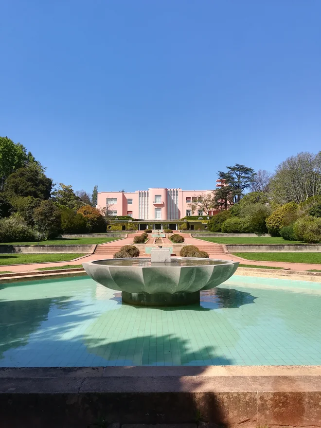 Vila Serralves velja za edinstven primer art décoja na Portugalskem. FOTO: Nina Gostiša
