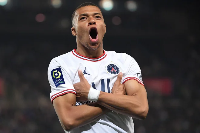 Kylian&nbsp;Mbappé ostaja v Parizu. FOTO:&nbsp;Patrick Hertzog/AfP
