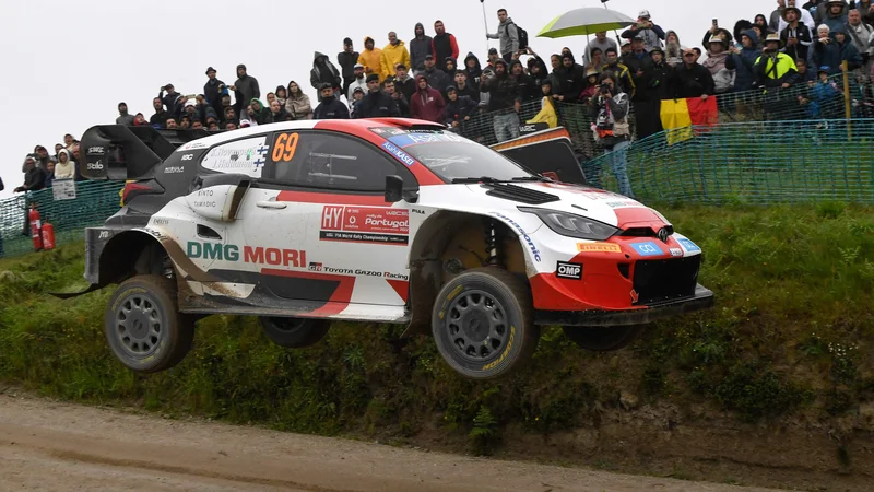 Fotografija: Kalle Rovanperä je bil najhitrejši tudi na Portugalskem. FOTO: Miguel Riopa/AFP
