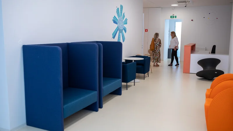 Fotografija: Zaščita otrok, ki so kot oškodovanci ali priče udeleženi v kazenskem postopku, in njihova celostna obravnava sta med cilji vzpostavitve Hiše za otroke po modelu Barnahus. Foto Voranc Vogel