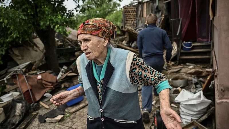 Fotografija: Prizor iz vasi Bamut v Donbasu. FOTO: Aris Messinis/AFP