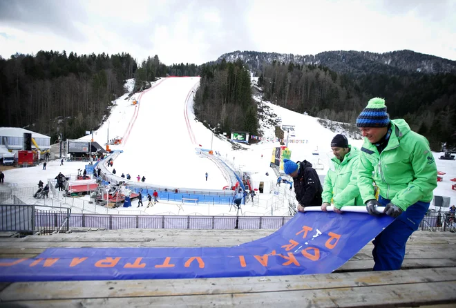 Kranjska Gora bo znova gostila najboljše alpske smučarje in smučarke na svetu. FOTO: Matej Družnik/Delo
