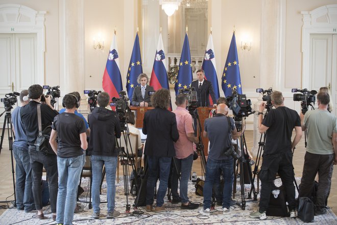 Predsednik republike Borut Pahor in najverjetnejši prihodnji premier Robert Golob. FOTO: Jure Eržen/Delo
