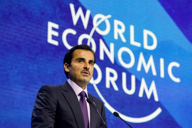 Katarski emir Tamim Bin Hamad Bin Khalifa Al Thani v Davosu. FOTO: Arnd Wiegmann/Reuters
