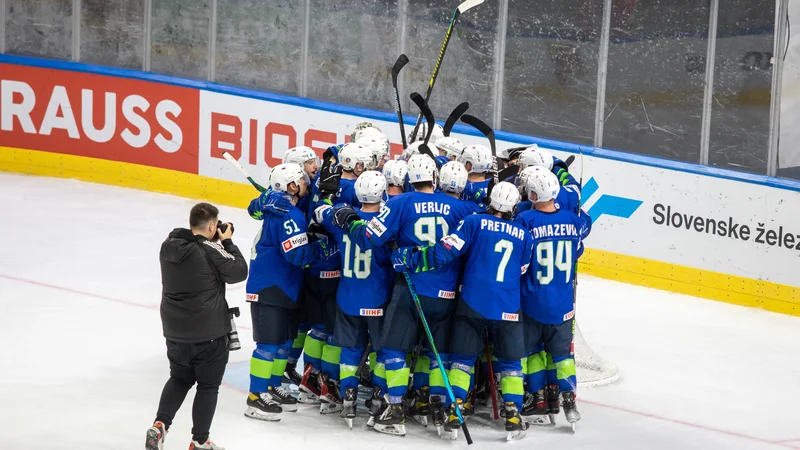 Fotografija: Slovenski hokejisti so na nedavnem SP skupine B v Tivoliju premagali madžarske. FOTO: Voranc Vogel
