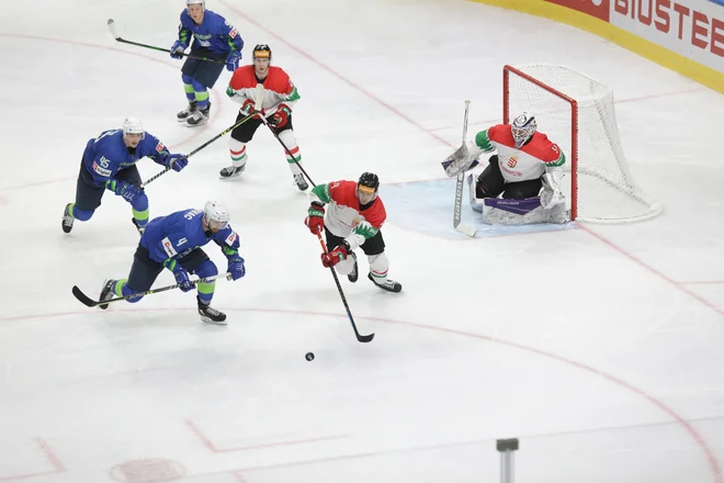 Slovenija in Madžarska sta se nazadnje v Tivoliju uvrstili v elitni razred in napovedali skupno kandidaturo za SP 2023.&nbsp;FOTO:&nbsp;Voranc Vogel/Delo
