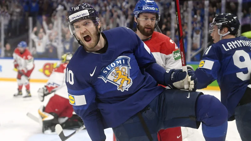 Fotografija: Finland's forward Joel Armia celebrates scoring the opening goal during the IIHF Ice Hockey World Championships preliminary round Group B match between Finland and Czech Republic in Tampere, on May 24, 2022. (Photo by Vesa Moilanen/Lehtikuva/AFP)/Finland OUT Foto Vesa Moilanen Afp