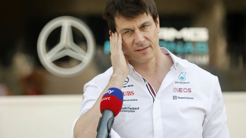 Fotografija: Toto Wolff je vesel, ko so izboljšave obrodile sadove. FOTO: Hamad I Mohammed