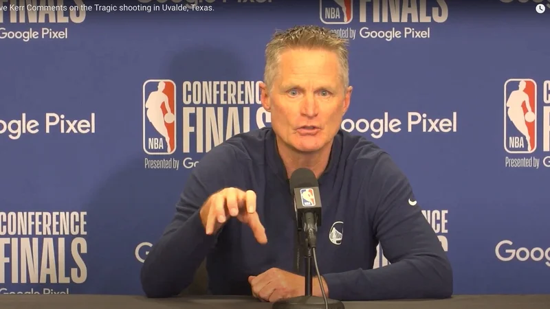 Fotografija: Steve Kerr je namesto o košarki govoril o streljanju v Teksasu. FOTO: Reuters