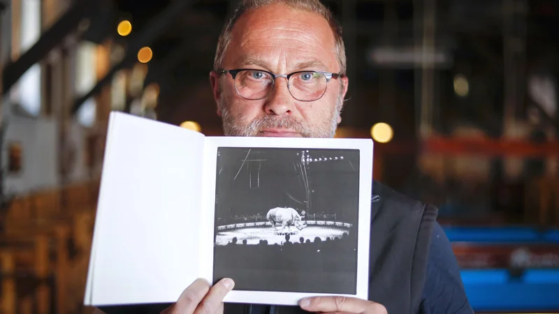 Fotografija: Jože Suhadolnik je fotoreporter za časopis Delo. FOTO: Matej Družnik/Delo