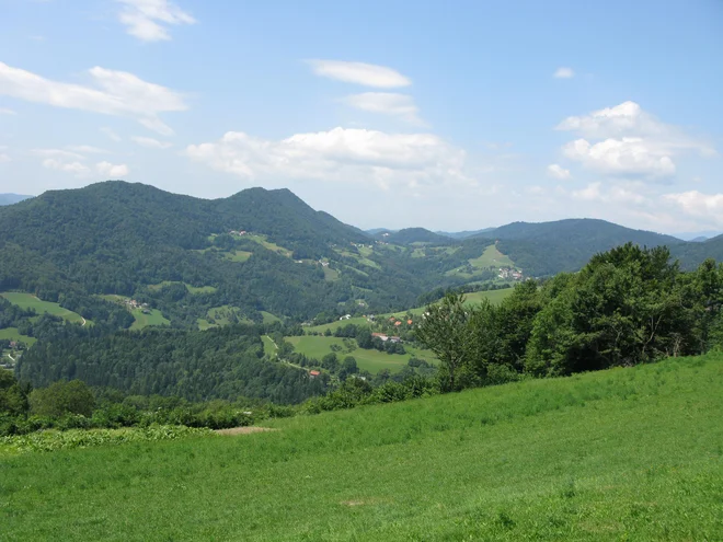 Dobrljevo pod Čemšeniško planino. FOTO: Polona Malovrh
