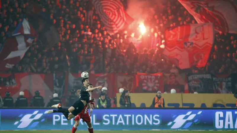 Fotografija: Crvena zvezda se veseli dvojne krone. FOTO: Novak Djurovic/ Reuters