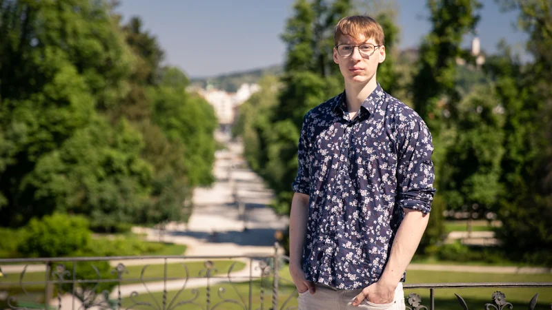Fotografija: Po diplomskem zagovoru si namerava vzeti leto premora, preden se bo posvetil magistrskemu študiju – tudi tega bo izpeljal v tujini. FOTO osebni arhiv
