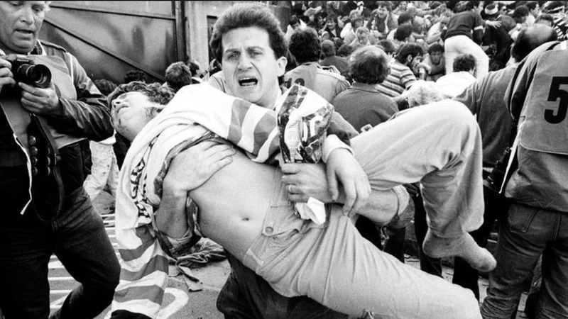 Finale nogometne lige prvakov leta 1985 so zaznamovali tragični prizori na tribunah. FOTO: Reuters
