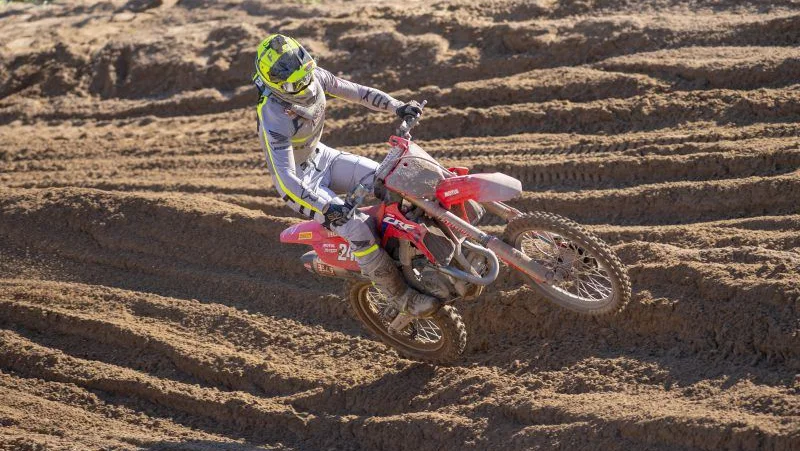Fotografija: Tim Gajser je imel veliko težav na Sardiniji. FOTO: Honda Racing