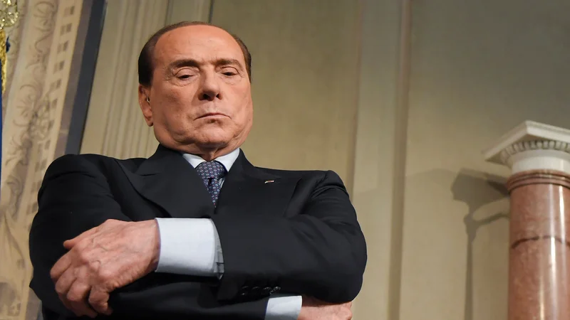 Fotografija: Berlusconijevo kariero so spremljali številni sodni procesi, začasno mu je bila prepovedano opravljanje političnih funkcij. A ta prepoved je že dolgo potekla. FOTO: Tiziana Fabi/AFP