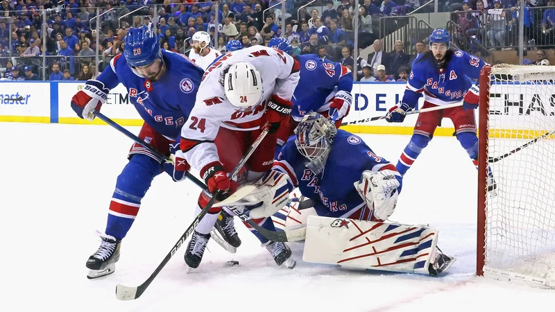 Fotografija: Igor Šestjorkin je znova blestel v vratih moštva New York Rangers. FOTO: Bruce Bennett/AFP
