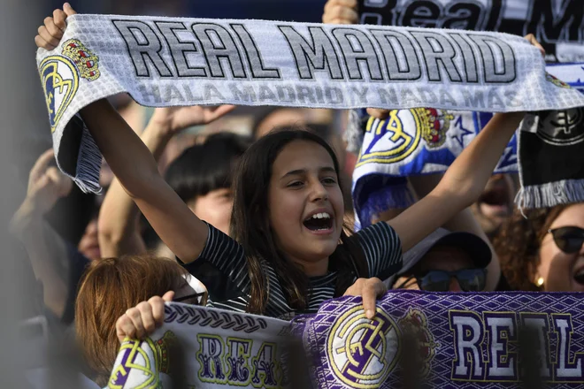 Realovo dekle na trgu Puerta del Sol. FOTO: Oscar Del Pozo/AFP
