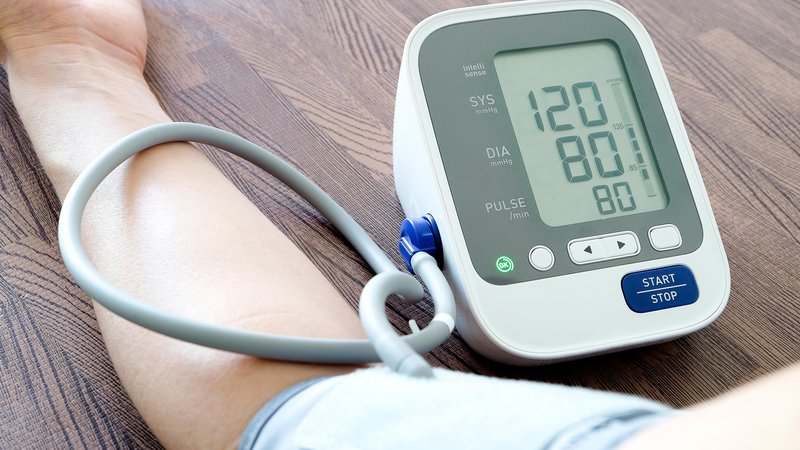 Fotografija: Edini način, s katerim ugotovimo povišan krvni tlak, je merjenje. Getty Images/istockphoto
