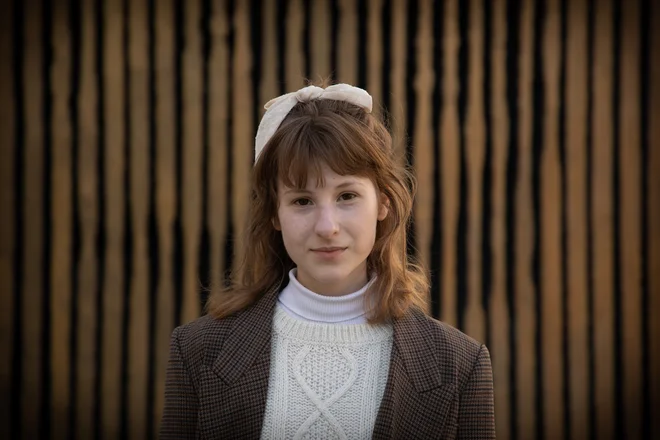 Prozaistka Julija Lukovnjak se usmerja predvsem v fantazijsko prozo &ndash; lani je pri založbi Sanje izšel njen romaneskni prvenec Imaginarni svetovi Edgarja Kaosa.&nbsp;FOTO: Voranc Vogel
