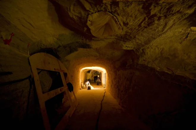 La grotte a été découverte en 1985 par le plongeur Henri Cosquer.  PHOTO : Christophe Simon/AFP