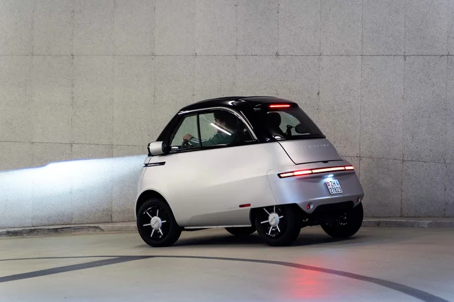 Microlino kot električni štirikolesnik v slogu nekdanje isette je zdaj menda res pripravljen za serijsko proizvodnjo FOTO: Micro Mobility
