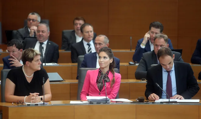 Izredna seja DZ na kateri bodo potrdili novo vlado 01.06.2022