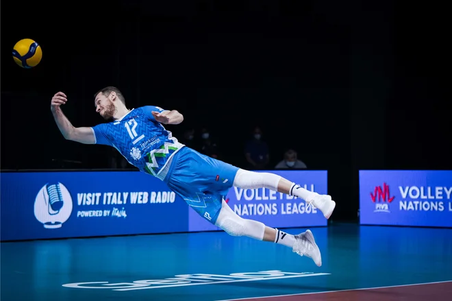 Tine Urnaut je kapetan Slovenije. FOTO: Fivb
