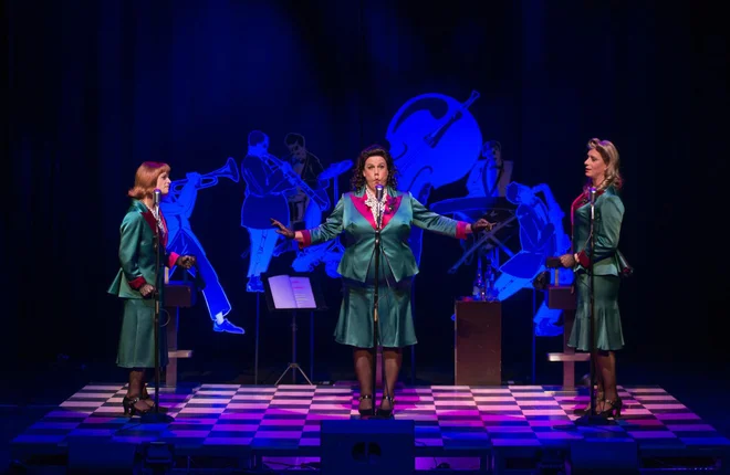 Predstava Trio Gašperja Tiča bo v Kopru odprla Primorski poletni festival. Foto Jaka Varmuž/Gledališče Koper
