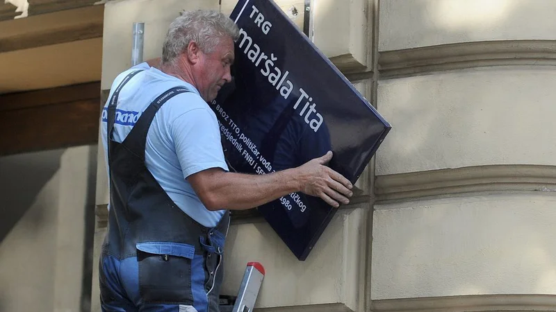 Fotografija: Pet let po zamenjavi bodo enemu od večjih zagrebških trgov najverjetneje spet spremenili ime. FOTO: Damir Krnjac/Cropix