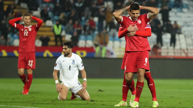 Fotografija: Lizbonski junak, najboljši strelec Srbije in angleškega drugoligaškega prvenstva Aleksandar Mitrović, letos še išče strelsko reprezentančno formo. FOTO: Marko Djurica/Reuters