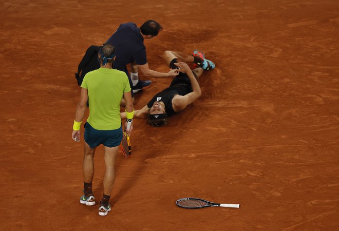 Rafael Nadal si ni želel takšne zmage. FOTO: Gonzalo Fuentes/ Reuters
