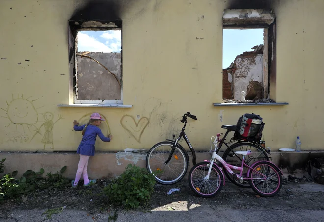 Ukrajina je pripravljena vzpostaviti pogoje, potrebne za obnovo izvoza iz pristanišča Odesa, a zahteva zagotovila, da Rusija te trgovske poti ne bo izkoristila za napad na mesto Odesa. FOTO: Sergei Chuzavkov/AFP
