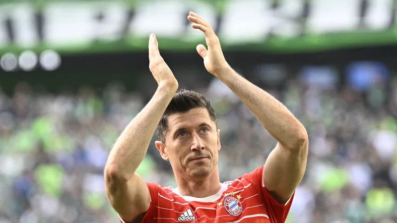 Fotografija: Je Robert Lewandowski že dokončno pomahal v slovo Münchnu? FOTO: Fabian Bimmer Reuters