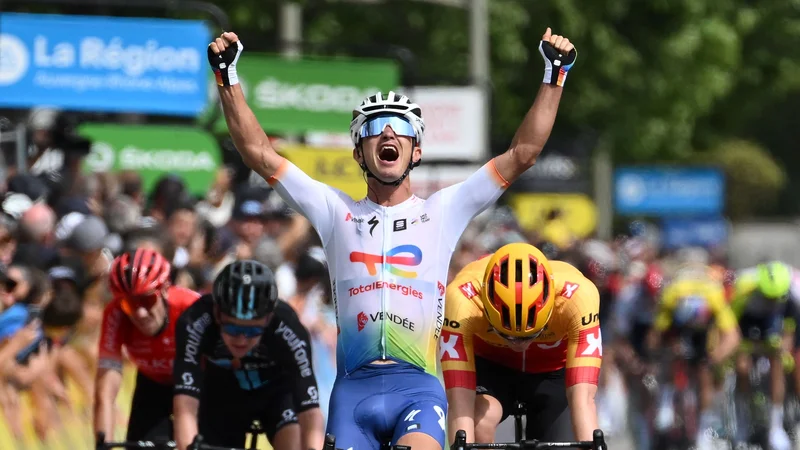 Fotografija: Alexis Vuillermoz je bil izjemno vesel uspeha. FOTO: Marco Bertorello/AFP