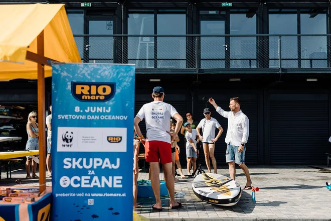 V sklopu čistilne akcije so potekale tudi kreativne delavnice z okoljevarstvenimi vsebinami.  FOTO: Jernej Kokol
