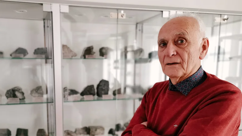 Tudi po koncu službene poti je nadaljeval strokovno in znanstveno delo z raziskovanjem bogate idrijske dediščine. Uredil je edinstveno rudniško geološko zbirko. FOTO:&nbsp;Anja Intihar
