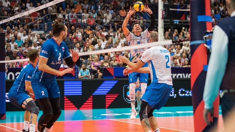 Fotografija: Slovenci niso bili kos Američanom. FOTO: Ondra Driml/CEV