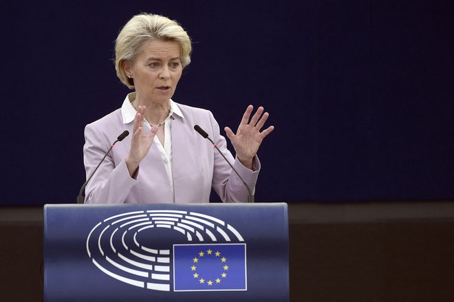 Predsednica evropske komisije Ursula von der Leyen je opozorila na krajo žit iz Ukrajine. FOTO: Frederick Florin/AFP
