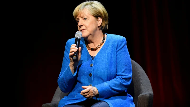 Fotografija: Nekdanja kanclerka Angela Merkel je v svojem prvem intervjuju po koncu politične kariere pojasnjevala predvsem svojo politiko do Rusije.
FOTO: Annegret Hilse/REUTERS