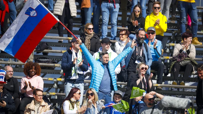 Fotografija: Borut Pahor redno obiskuje športne prireditve. FOTO: Matej Družnik/Delo
