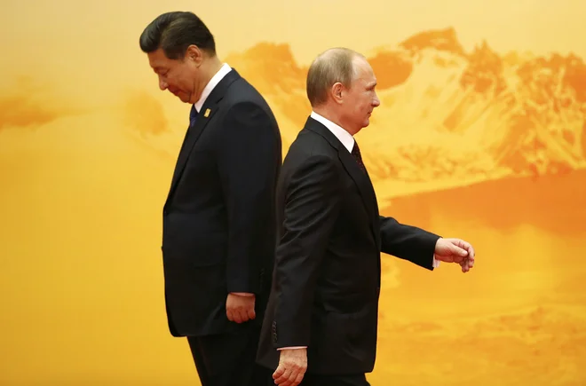 Če bo Putin doživel takšno ponižanje, da bo postal podrejeni član v partnerstvu z dominantno Kitajsko, bi to lahko bilo izredno nevarno. FOTO: Kyung Hoon/Reuters