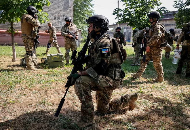 Zelenski je dejal, da je Ukrajina sovražniku povzročila »znatne izgube«. FOTO: Reuters
