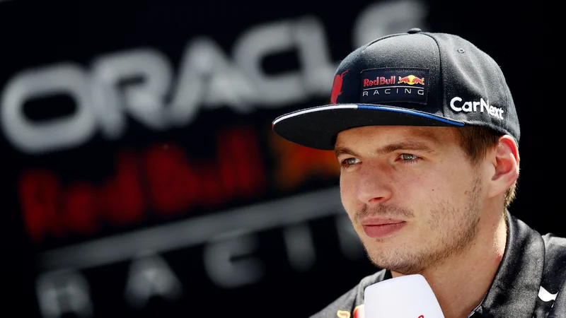 Fotografija: Max Verstappen je v Bakuju spregovoril novinarjem. FOTO: Murad Sezer/Reuters
