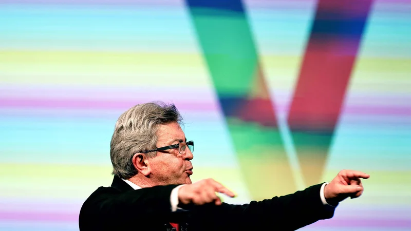 Fotografija: Radikalni levičar Jean-Luc Mélenchon računa na veliko volilno podporo levemu zavezništvu Nupes. FOTO: Sameer Al-doumy/AFP
